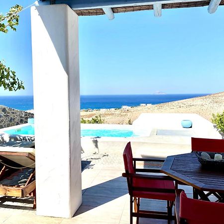 Stelani Villas & Suites Kalamaki  Rum bild