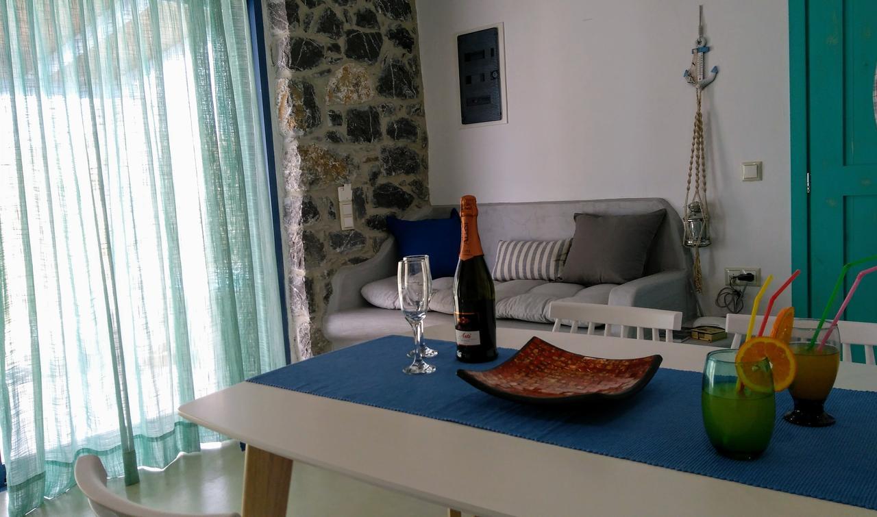 Stelani Villas & Suites Kalamaki  Exteriör bild